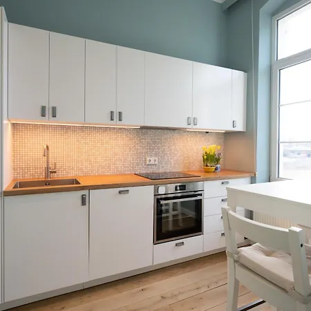 The New Yorker Boardinghouse Aparthotel 4*